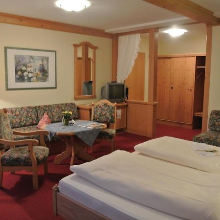 Akzent Hotel Am Bach Dettelbach Dış mekan fotoğraf