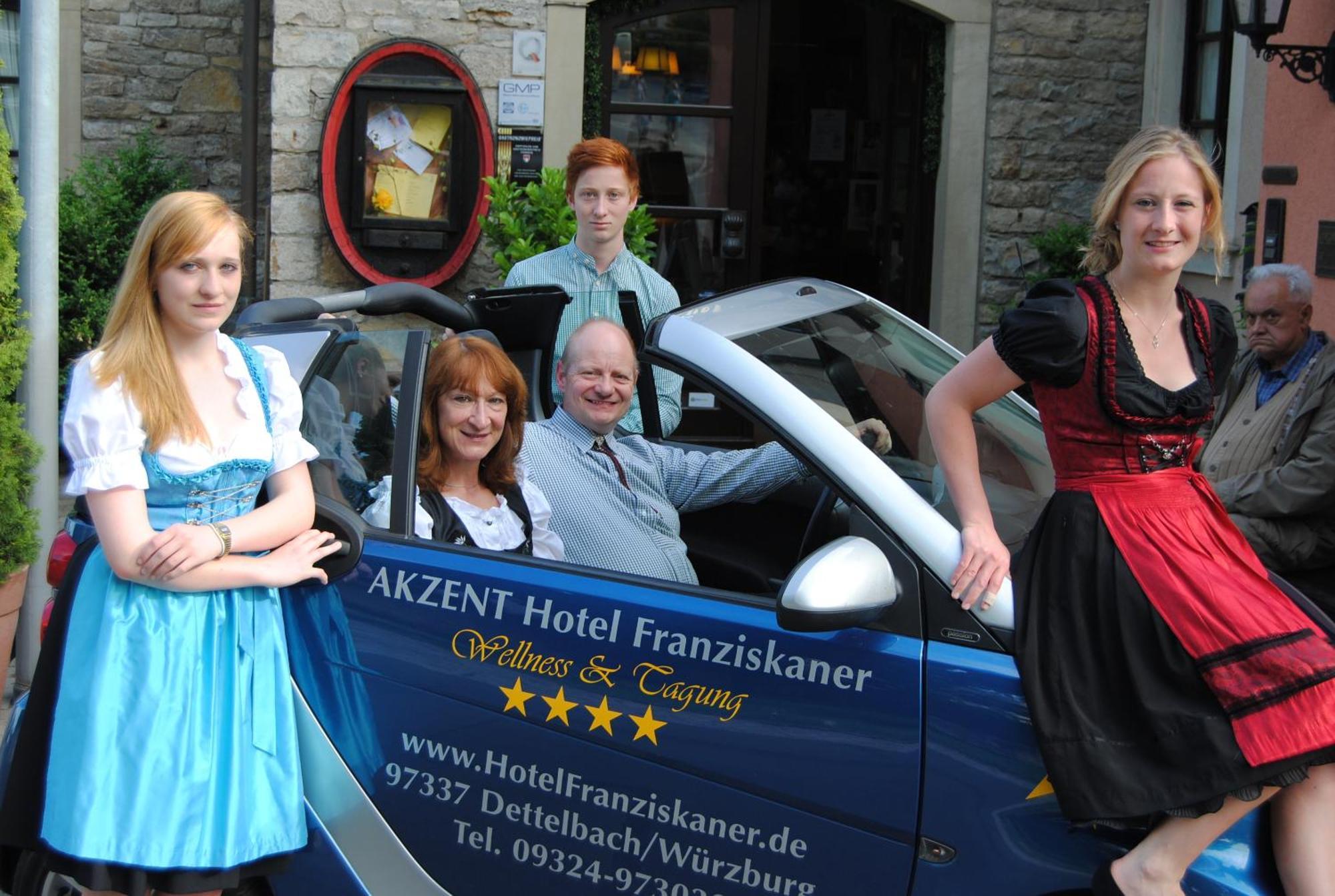 Akzent Hotel Am Bach Dettelbach Oda fotoğraf