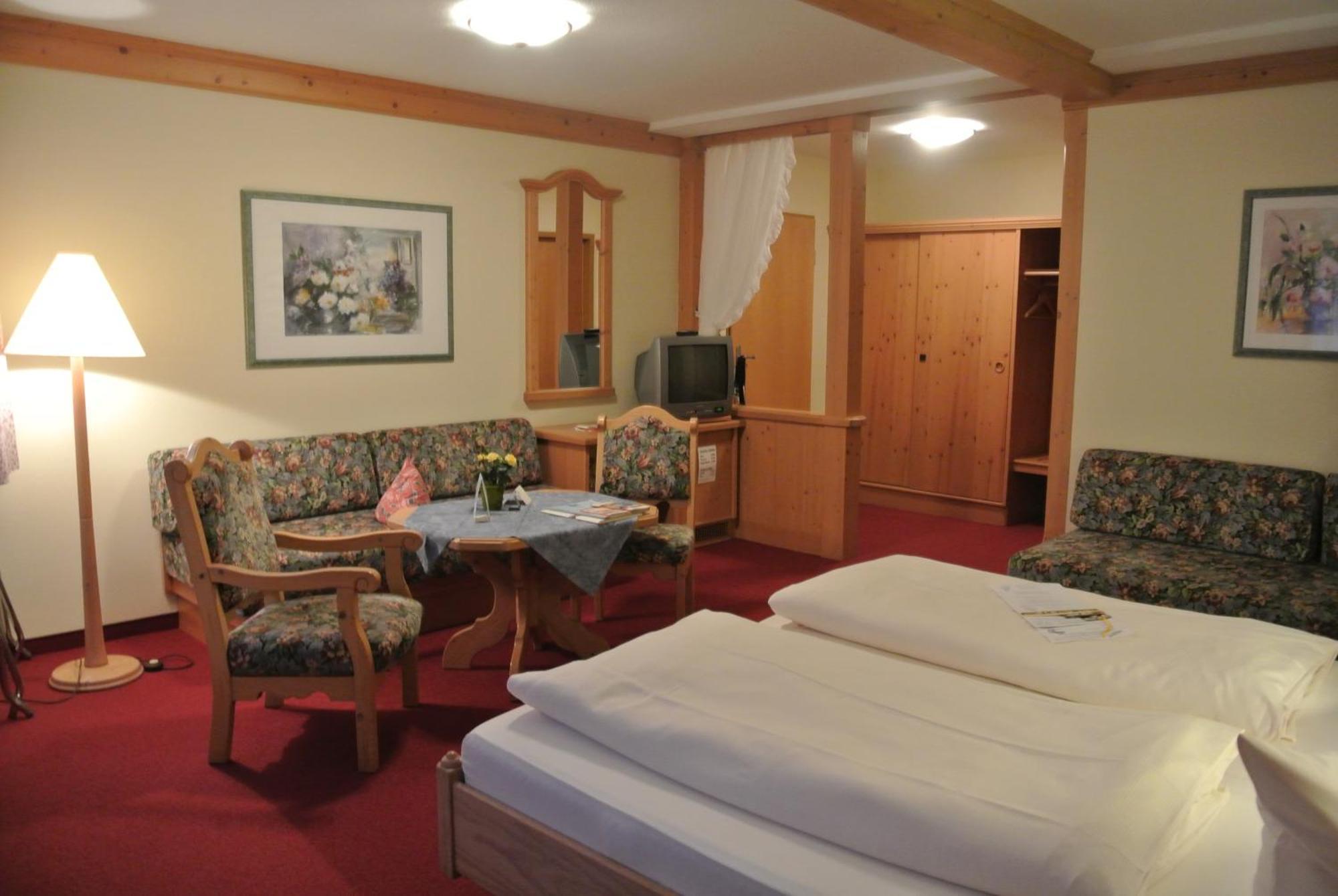 Akzent Hotel Am Bach Dettelbach Dış mekan fotoğraf