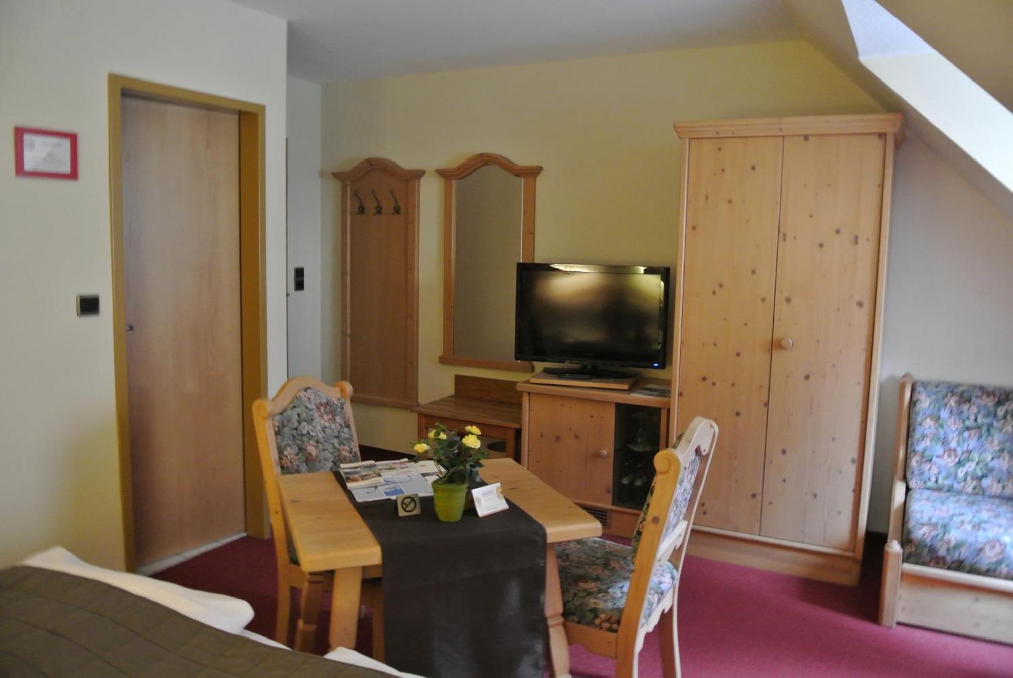 Akzent Hotel Am Bach Dettelbach Dış mekan fotoğraf