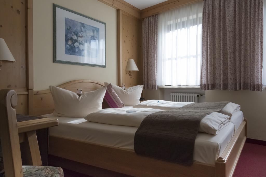 Akzent Hotel Am Bach Dettelbach Dış mekan fotoğraf