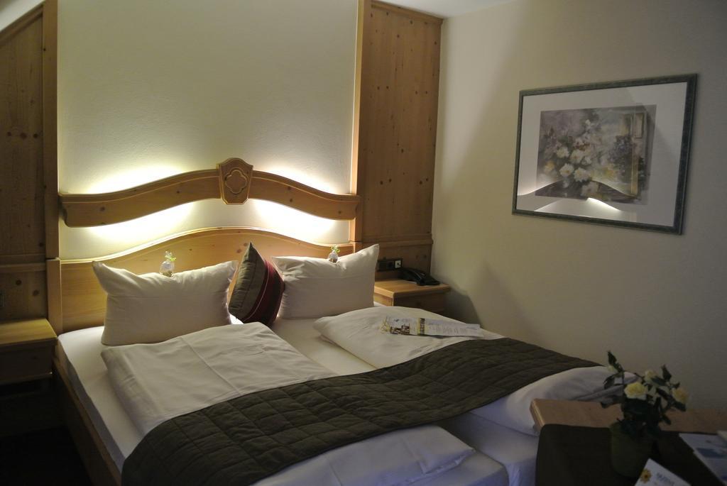 Akzent Hotel Am Bach Dettelbach Dış mekan fotoğraf